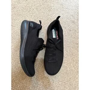 Skechers black sneakers, eye cooled memory foam women’s size 9